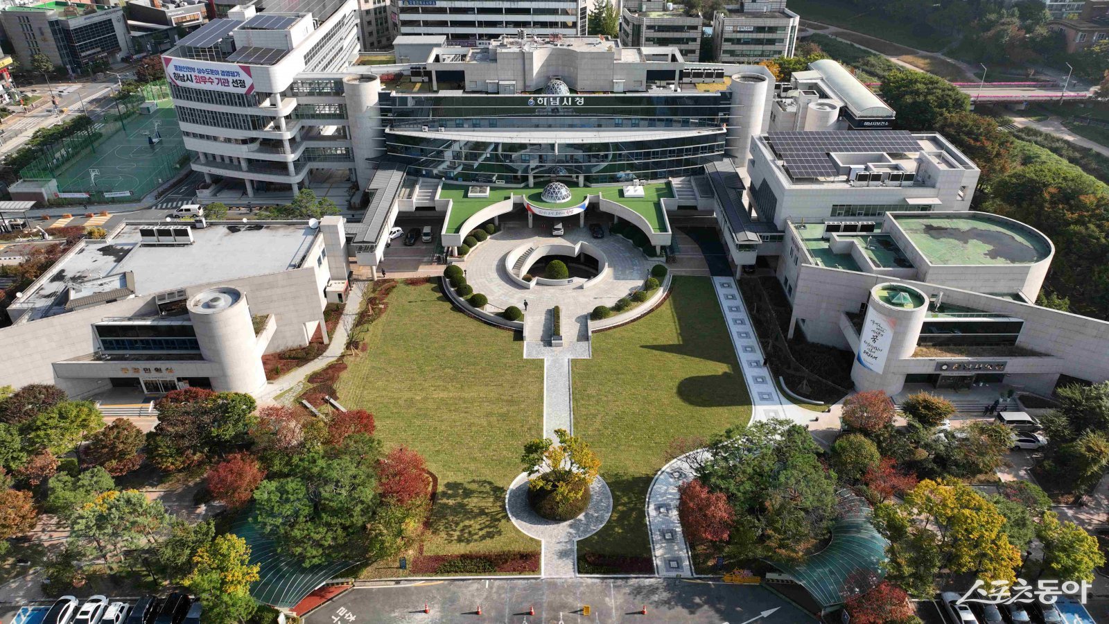 하남시가 시민 정신건강 보호를 위해 촘촘한 돌봄 체계를 구축했음에도 불구하고 일부 한계가 지적되고 있다(하남시청 전경). 사진제공|하남시