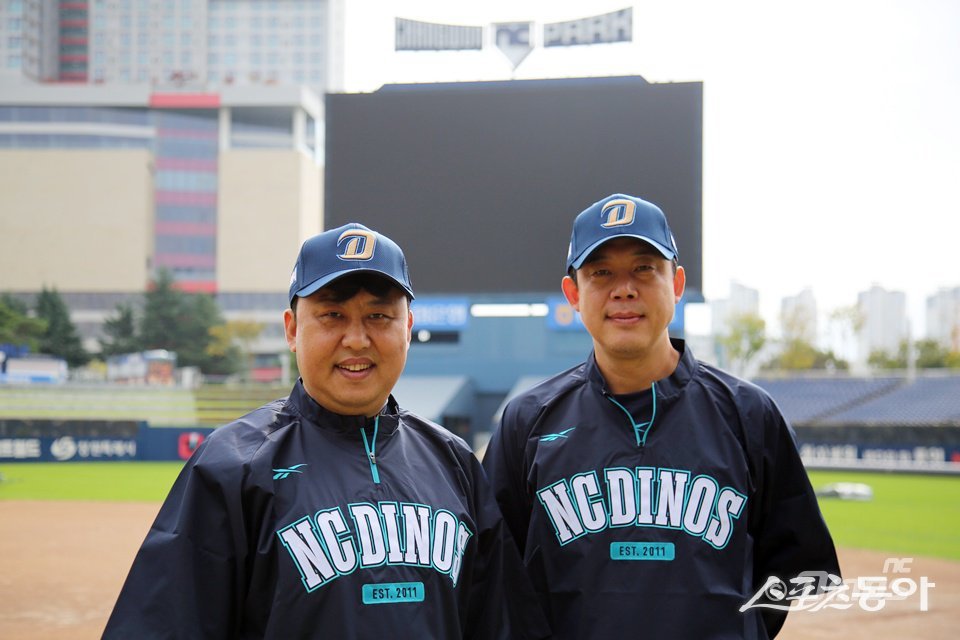 NC는 20일 김상훈 코치(왼쪽), 이승호 코치를 영입했다. 풍부한 경험을 지닌 두 명은 NC 투수진과 배터리 파트 강화에 힘을 보탤 것으로 많은 기대를 받고 있다. 사진제공|NC 다이노스