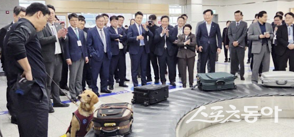 װְ, APEC Ⱓ ۷ι CEO 