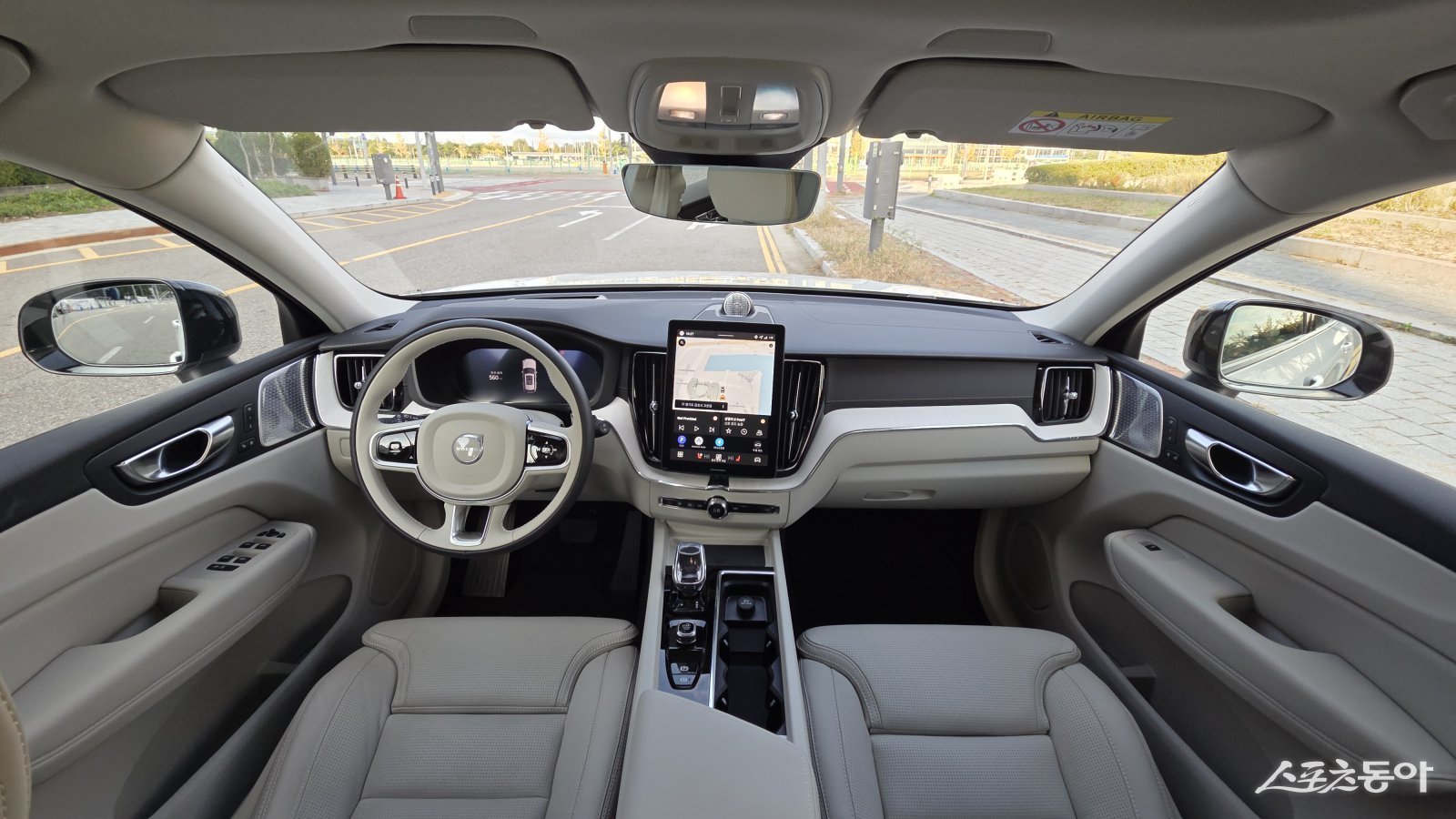 ¡®°¡Àå ¿Ïº®ÇÑ ÆÐ¹Ð¸®Ä«¡¯ÀÇ ÁøÈ¡¦ ½ÅÇü º¼º¸ XC60, ½º¿þµð½Ã ·°¼Å¸®ÀÇ Á¤Á¡À» Âï´Ù