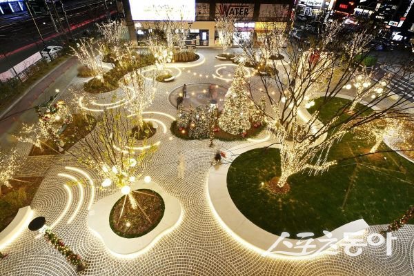 제15회 대한민국 조경대상에서 공공부문 국토부장관상을 수상한 ‘다사광장’ 전경. 사진제공ㅣ대구 달성군