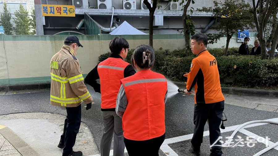 인천 서구보건소, 화재예방과 신속한 대응 체계 강화를 위한 소방합동훈련을 실시했다. 사진제공｜인천 서구청