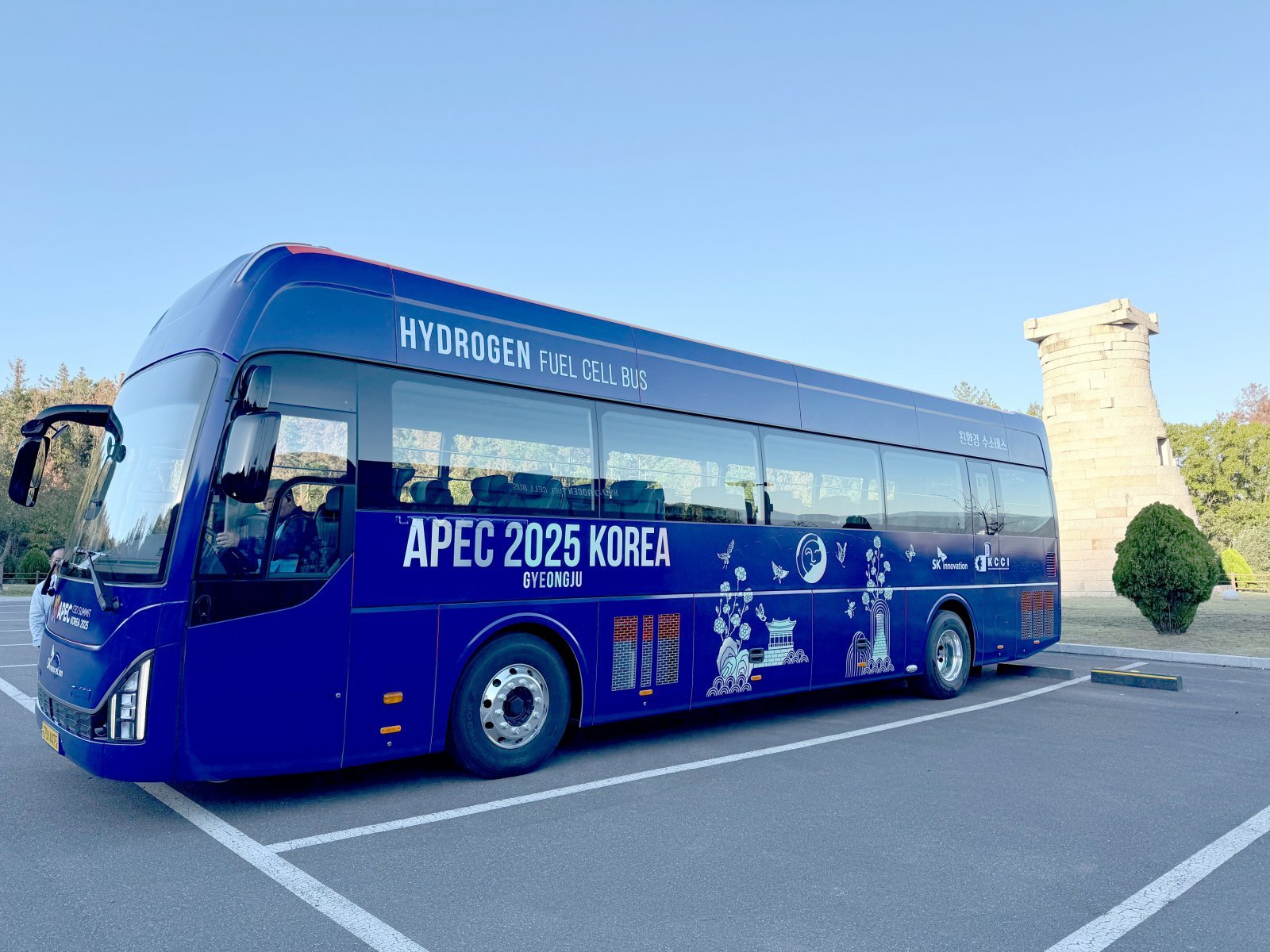 SK이노베이션이 지원하는 APEC CEO 서밋 행사의 수소 셔틀버스 모습. 사진제공 ｜SK이노베이션