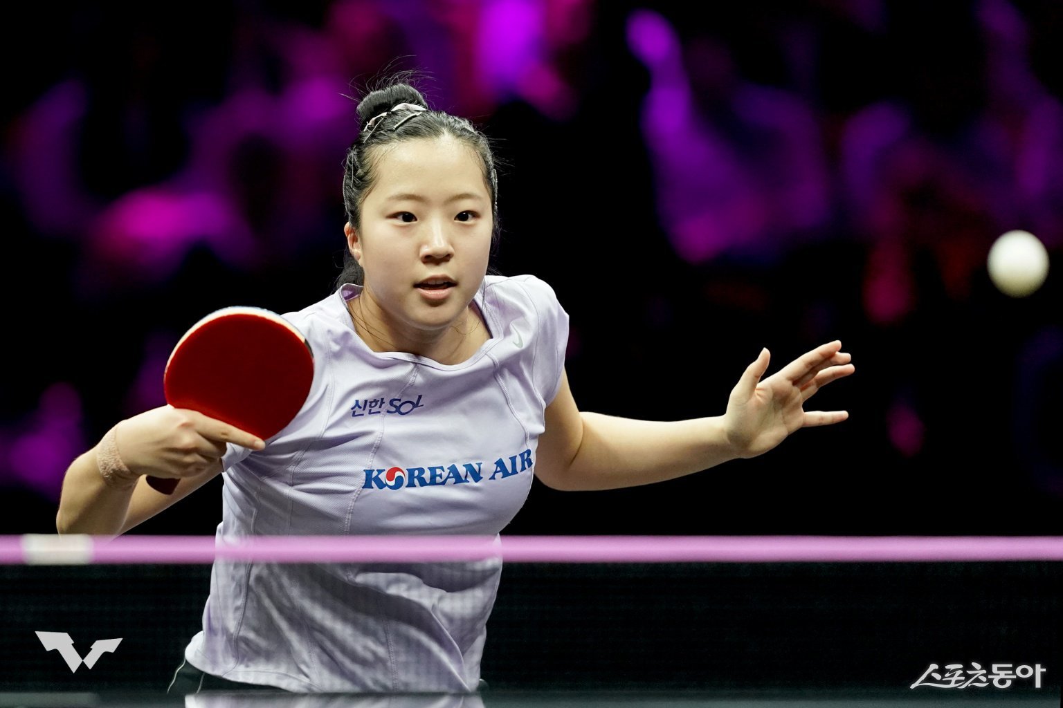 ‘국민 여동생’으로 불릴 정도로 실력은 물론 인기까지 겸비한 탁구 스타 신유빈. 사진 제공|신한금융그룹