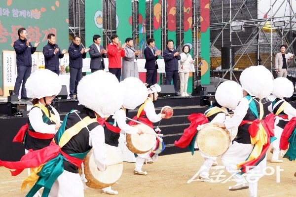 지난해 청송사과축제 개막행사가 진행되고 있다. 사진제공 ㅣ 청송군