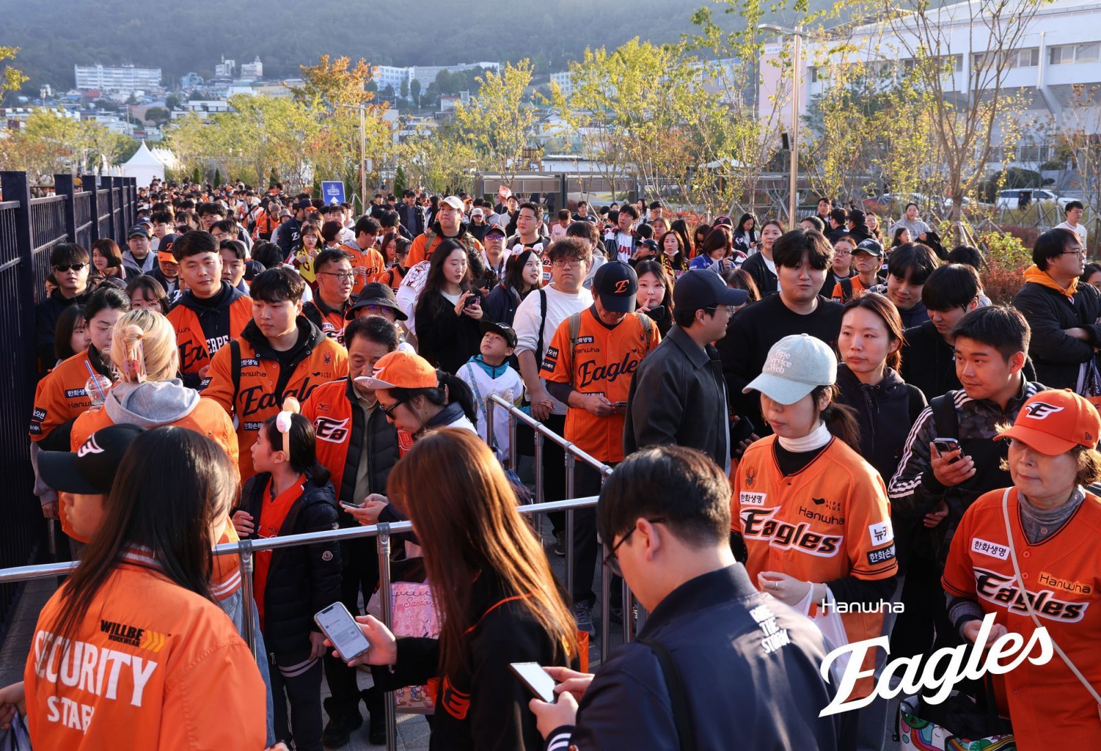 19년 만에 대전에서 열린 KS…PO에 이어 KS에서도 뜨거운 열기 자랑