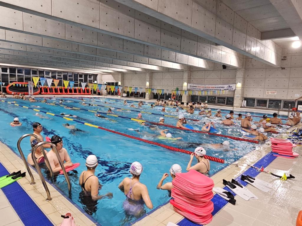 [스포츠7330 캠페인 스포츠동아-대한체육회 공동기획] ③생명, 건강과 직결된 수영이 말하는 진리…“요람에서 무덤까지…생활체육은 이제 선택이 아닌 필수”