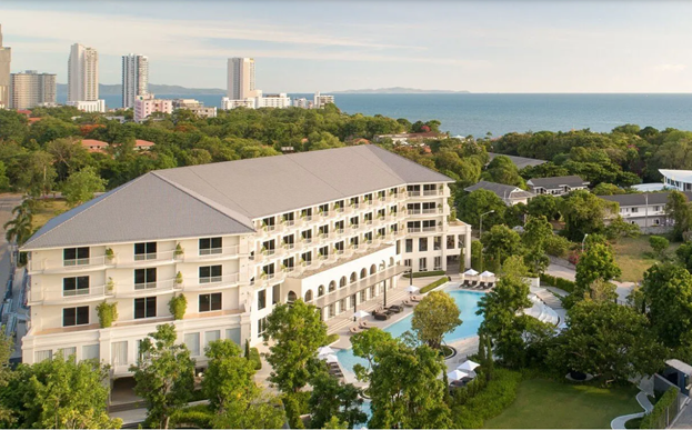 크로스 파타야 프라탐낙 호텔 전경