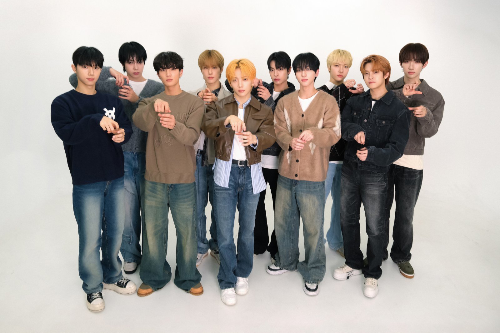 앨범이 쌓여갈수록 멤버들의 참여도 또한 정비례하는 점도 눈에 띈다. 싸이커스는 아이돌의 바람직한 미래라고도 할 ‘프로듀싱돌’로서 나름의 커리어를 벽돌 쌓듯 차분히 빌드업하고 있다. 사진제공|KQ엔터테인먼트