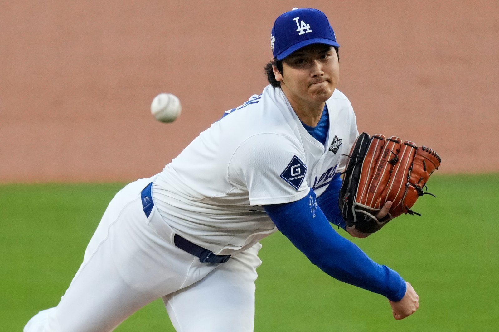 다저스 오타니 쇼헤이는 WS 기간 불펜투수로 나설 수 있을까. 벼랑 끝에 놓인 팀은 마운드 보강을 위해 오타니의 불펜등판도 고려하고 있다.|AP뉴시스