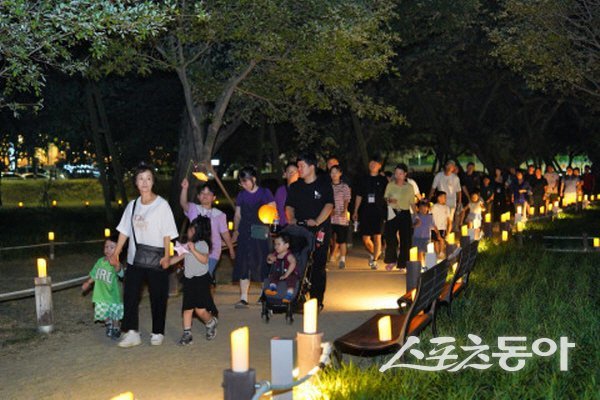 성주군이 야간관광 특화도시로서 2025년 ‘트윙클 성주!’ 사업을 개최하고 있다. 사진제공 ㅣ 성주군