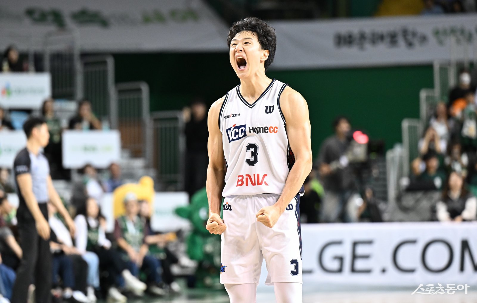 KCC 허웅, 마레이 제치고 통산 첫 라운드 MVP 선정