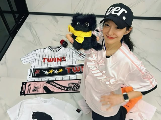 신소율, 한밤 중 절규 “으아아”…LG, 한국시리즈 우승에 환호