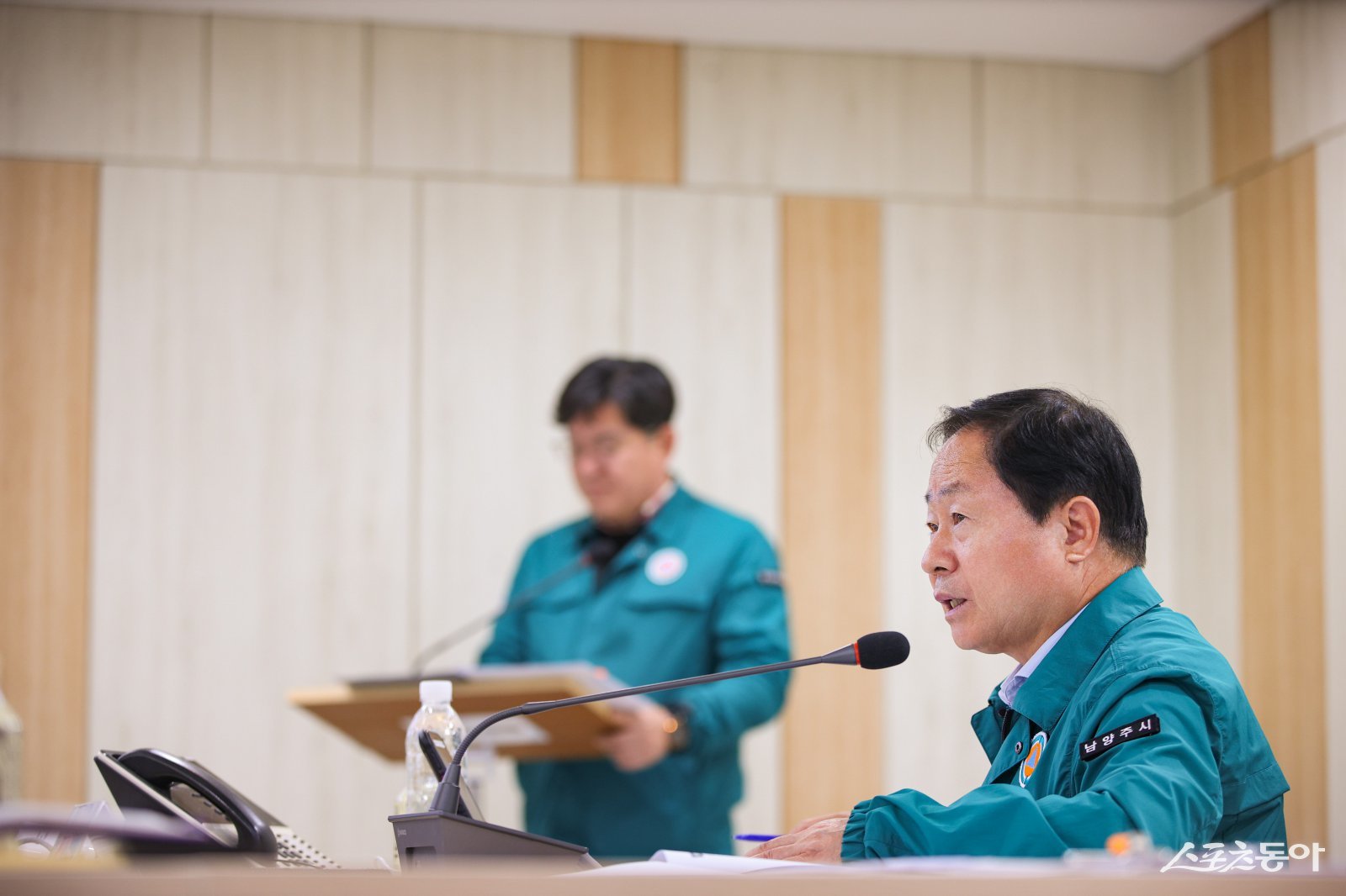 주광덕 시장이 재난상황실 토론훈련 현장을 지휘하고 있다. 사진제공ㅣ남양주시