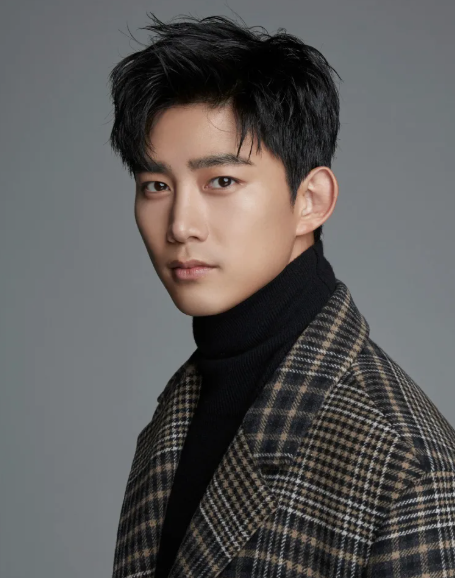 2PM 옥택연, 내년 봄 결혼…“오랜 시간 믿어준 한 사람”