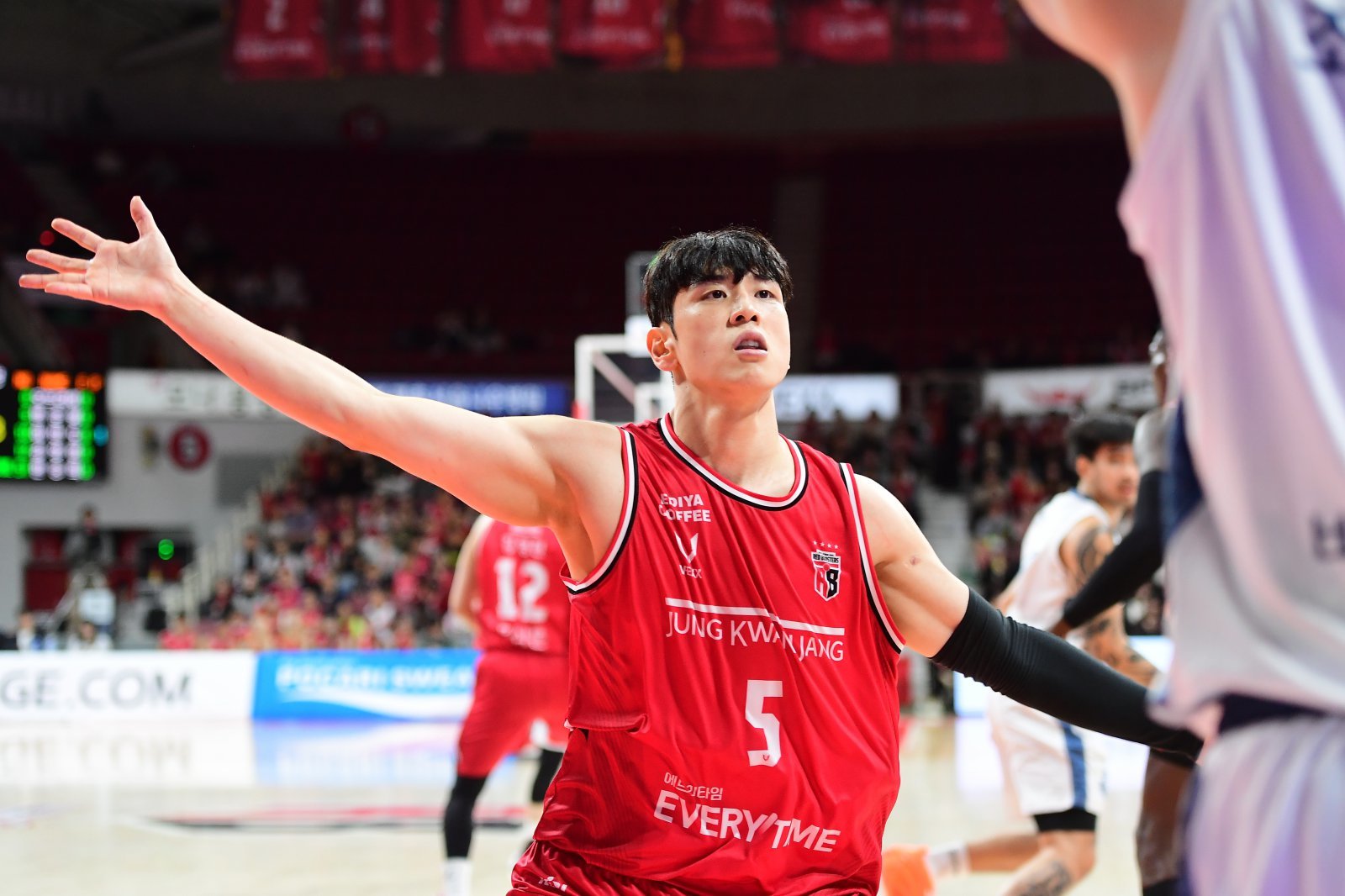 정관장 변준형은 2일 안양에서 열린 소노와 홈경기서 3점슛 4개를 포함해 올 시즌 최다 22점을 올리며 5연승에 힘을 보탰다. 사진제공|KBL