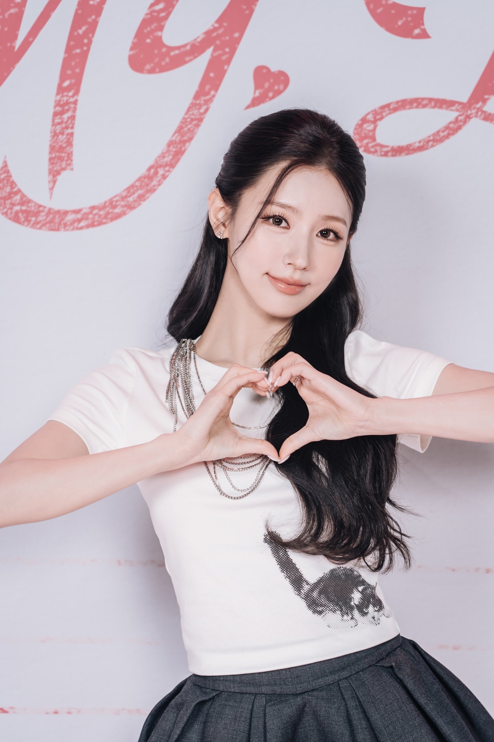 아이들 미연, 비주얼·가창력 다 챙겨 컴백 “노래할 때 가장 행복…잘하겠다” (종합)[DA:현장]