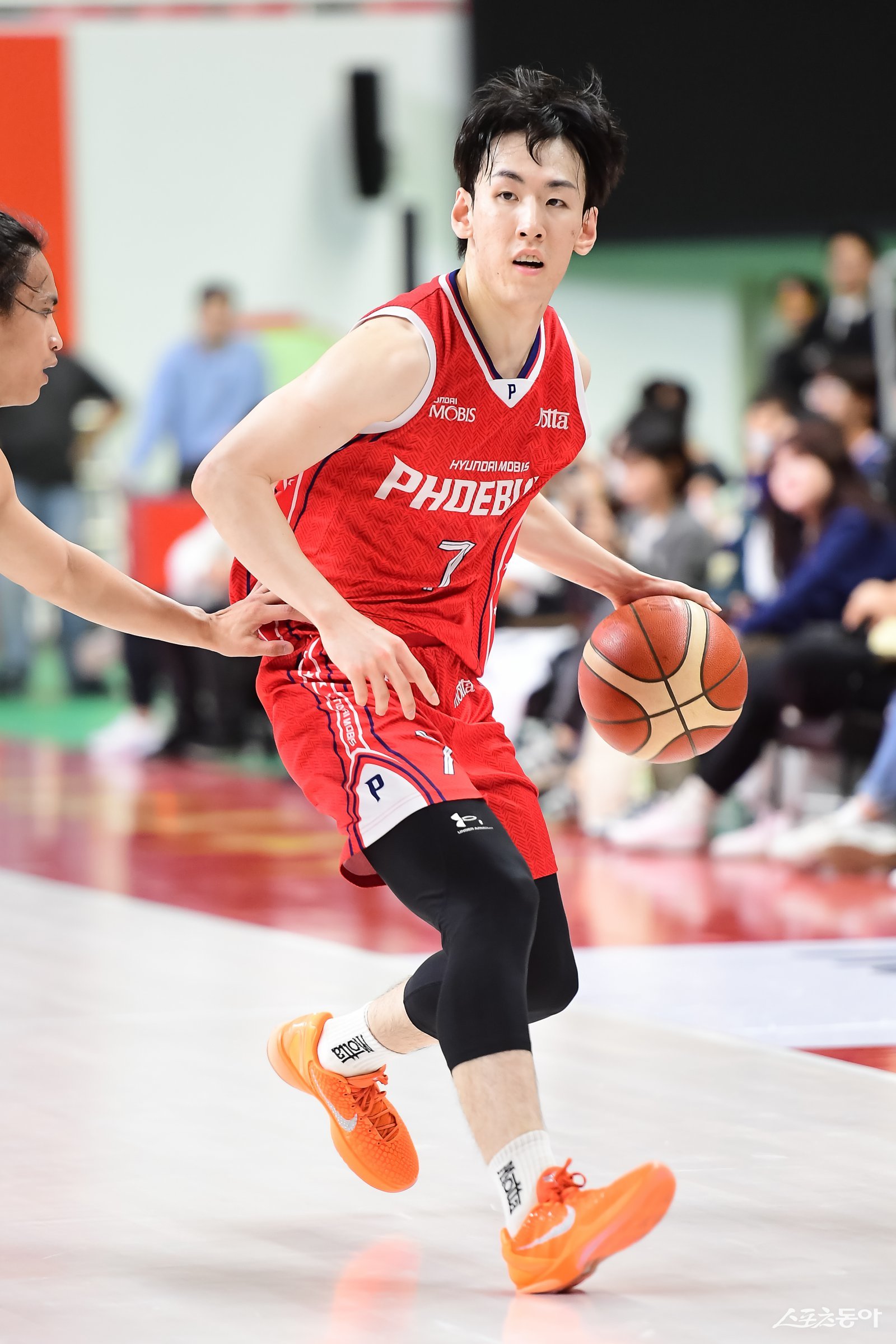 현대모비스 서명진은 이번 시즌 빼어난 슈팅 감각을 뽐내면서 커리어 하이 시즌에 도전하고 있다. 사진제공｜KBL