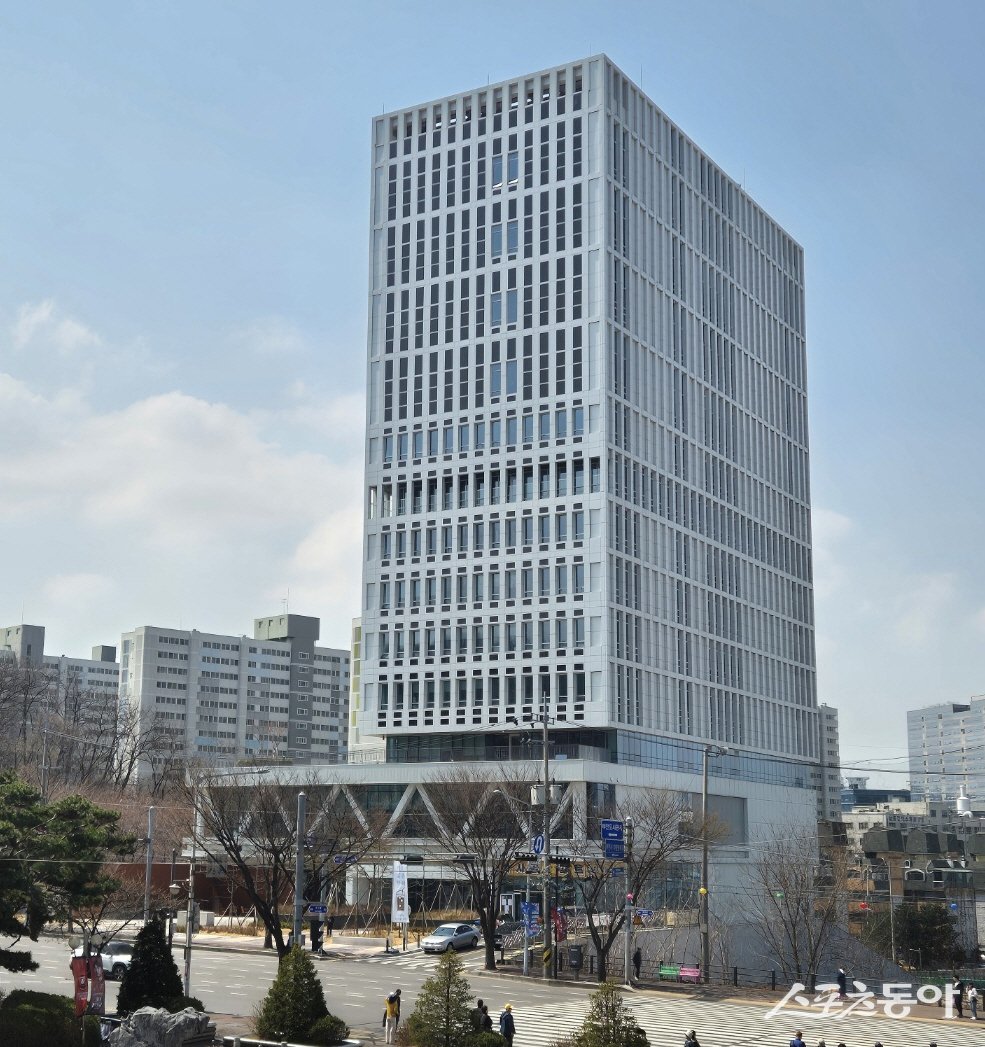 부천시가 오는 12월, 시민 안전과 도시 효율을 실시간으로 책임질 ‘스마트도시 통합운영센터’를 개관한다(스마트도시 통합운영센터가 위치한 R&D종합센터 전경).사진제공｜부천시