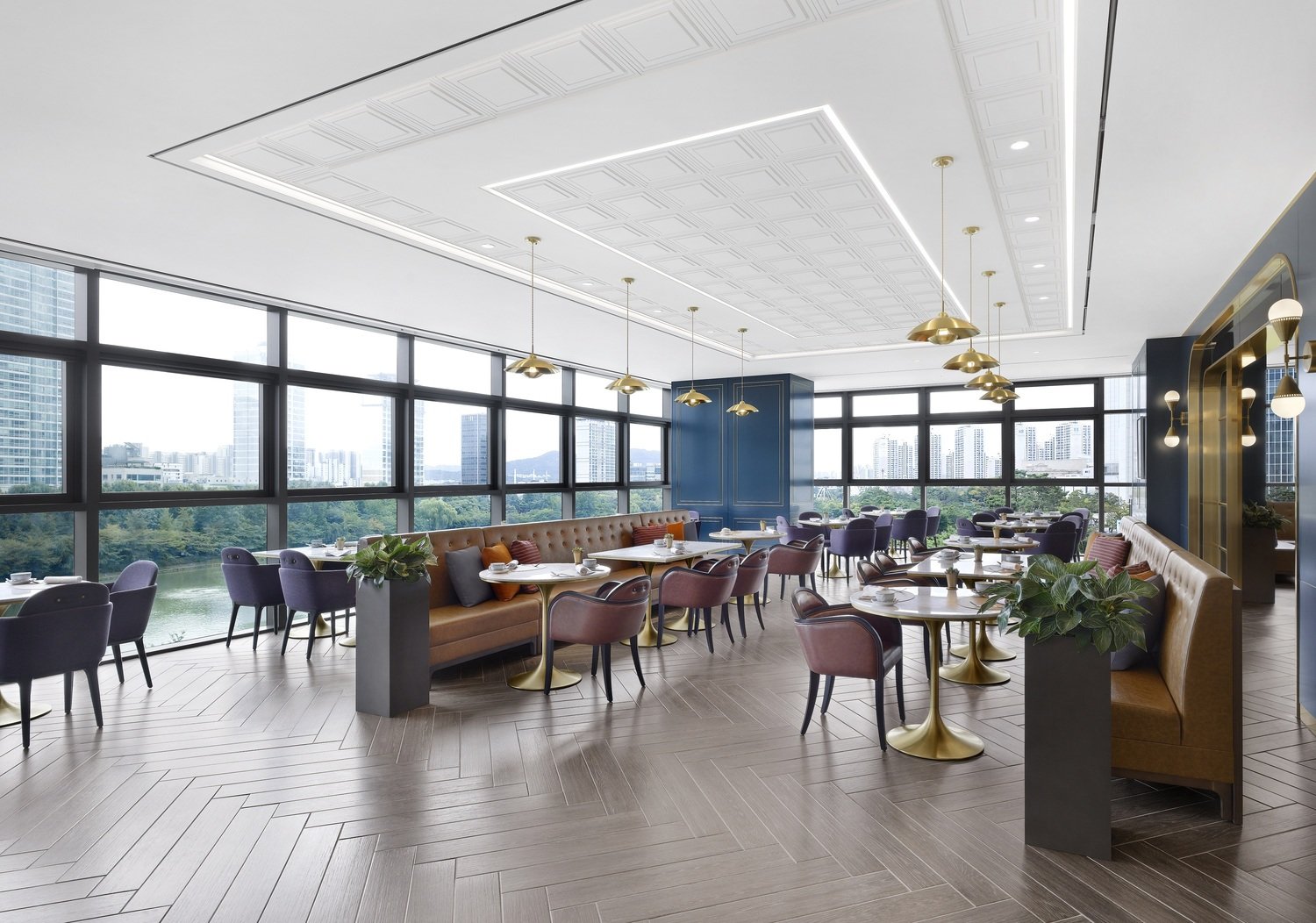 시크 비스트로 페메종