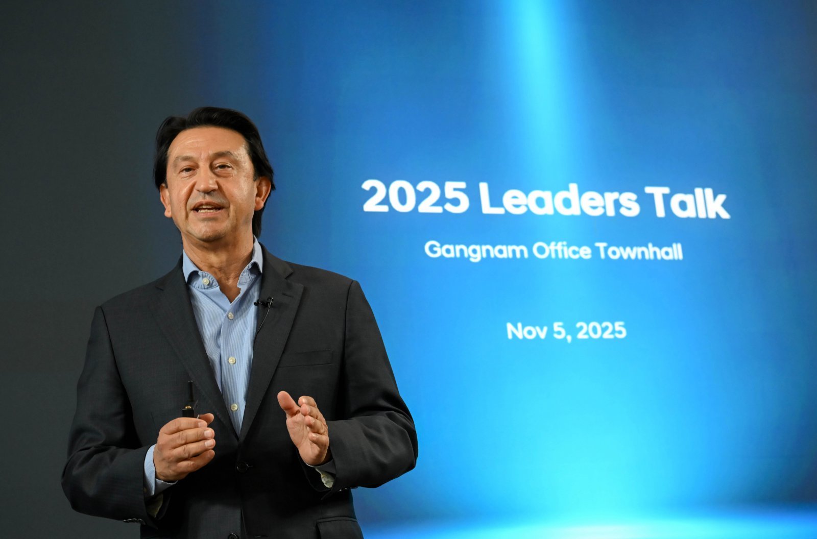 호세 무뇨스 CEO는 ‘2025 리더스 토크’ 타운홀 미팅에서 “올해 결과는 현대차의 ‘위기대응력’이 곧 기업 DNA임을 입증한 사례”라고 평가했다. 사진제공｜현대차