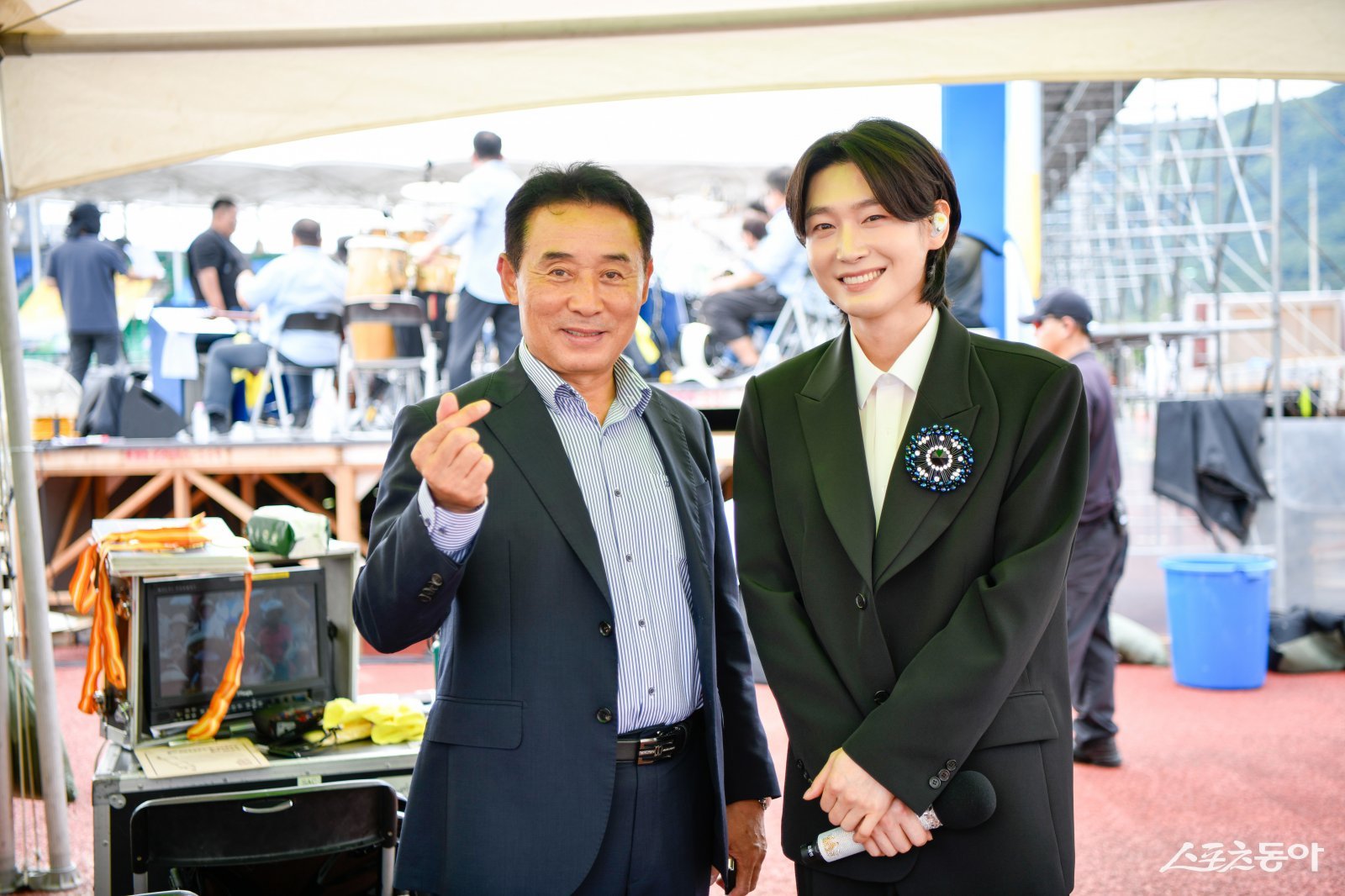 백영현 시장(윈쪽)이 KBS 전국노래자랑 ‘포천시편’, 11월 9일 KBS 1TV 방영 예정. 사진제공ㅣ포천시 