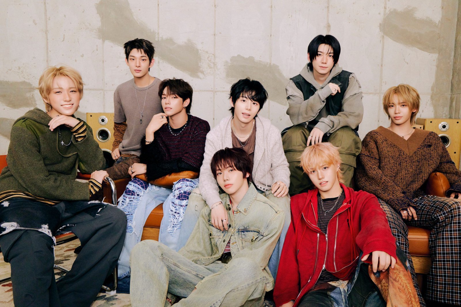 아홉, 자체 기록 경신중