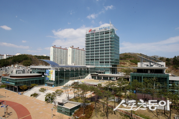 포항시청 전경. 사진제공ㅣ포항시