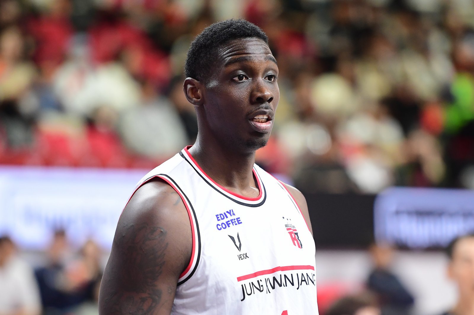 정관장 조니 오브라이언트는 9일 울산서 열린 현대모비스와 원정경기서 18점을 넣으며 팀의 단독 선두 등극에 힘을 보탰다. 사진제공｜KBL