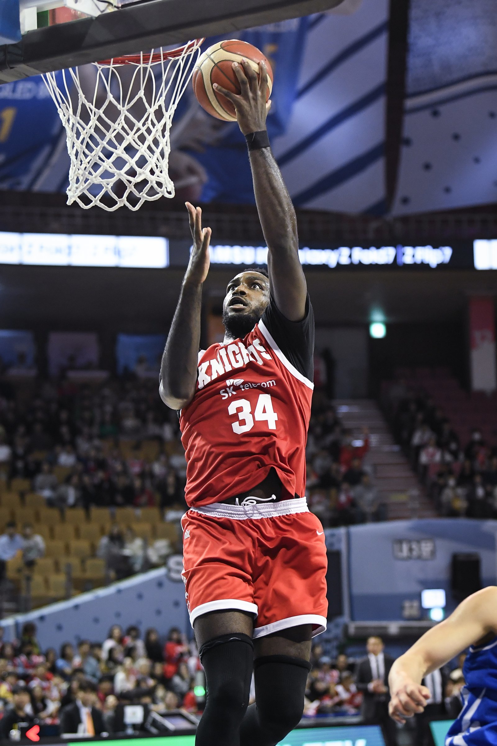 SK 자밀 워니는 자신의 공격 비중을 줄이고, 동료를 살리는 농구를 하려고 한다. 사진제공|KBL