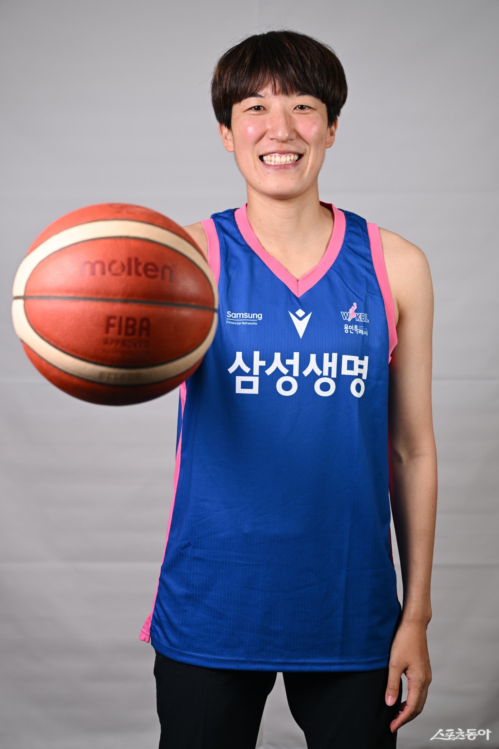 WKBL 아시아쿼터 제도는 2024~2025시즌을 통해 성공적인 안착을 알렸다. 2025~2026시즌에도 아시아쿼터 선수들이 판도를 바꿀 수 있을지에 관심이 쏠린다. WKBL 선수 대상 투표에서 올 시즌 기대되는 아시아쿼터 2위로 선정된 삼성생명 가와무라 미유키. 사진제공|WKBL