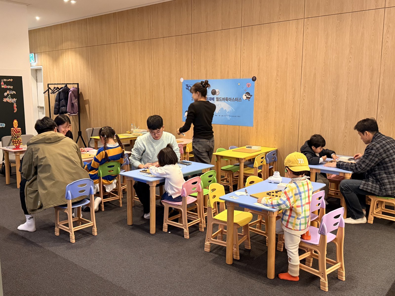 삼성화재배 기간 내내 휘닉스 아일랜드 내 키즈카페어서 어린이 바둑 이벤트가 열려 호응을 얻었다