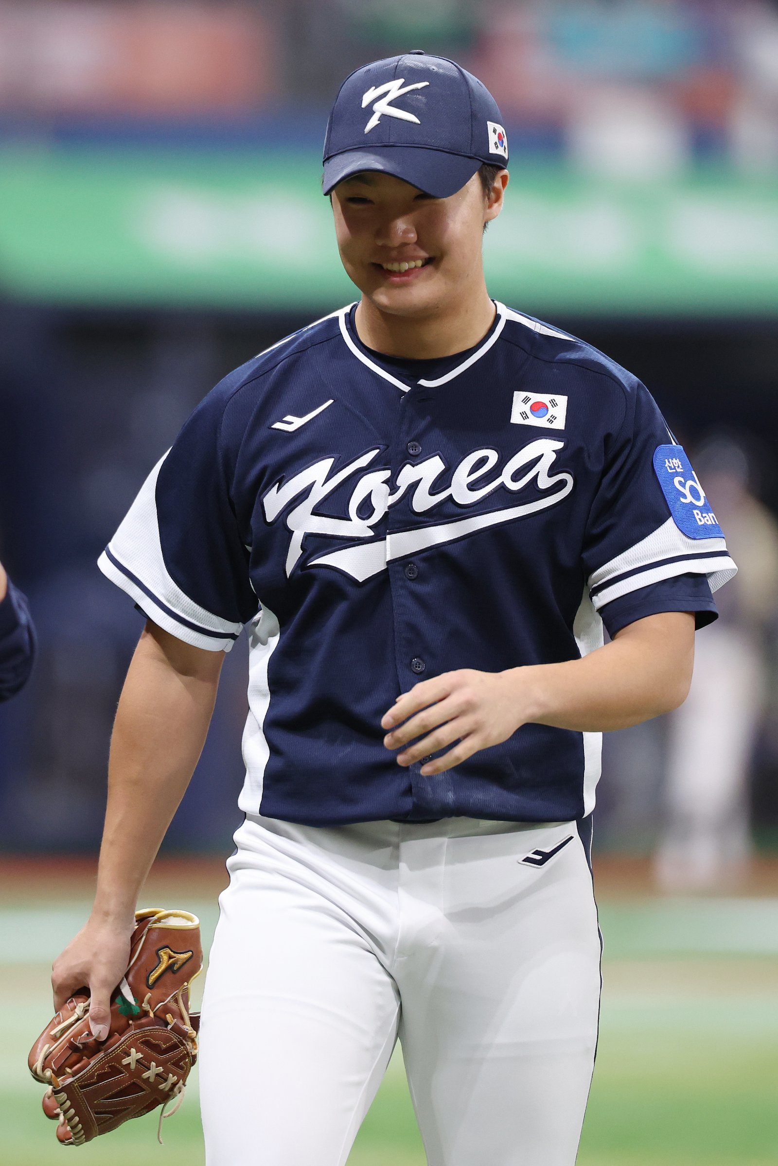 정우주는 16일 도쿄돔서 열린 ‘K-베이스볼 시리즈’ 일본과 평가전 두 번째 경기에서 선발등판해 3이닝 무실점으로 상대 타선을 제압했다. 사진은 체코와 국내 평가전 등판한 정우주.｜뉴시스