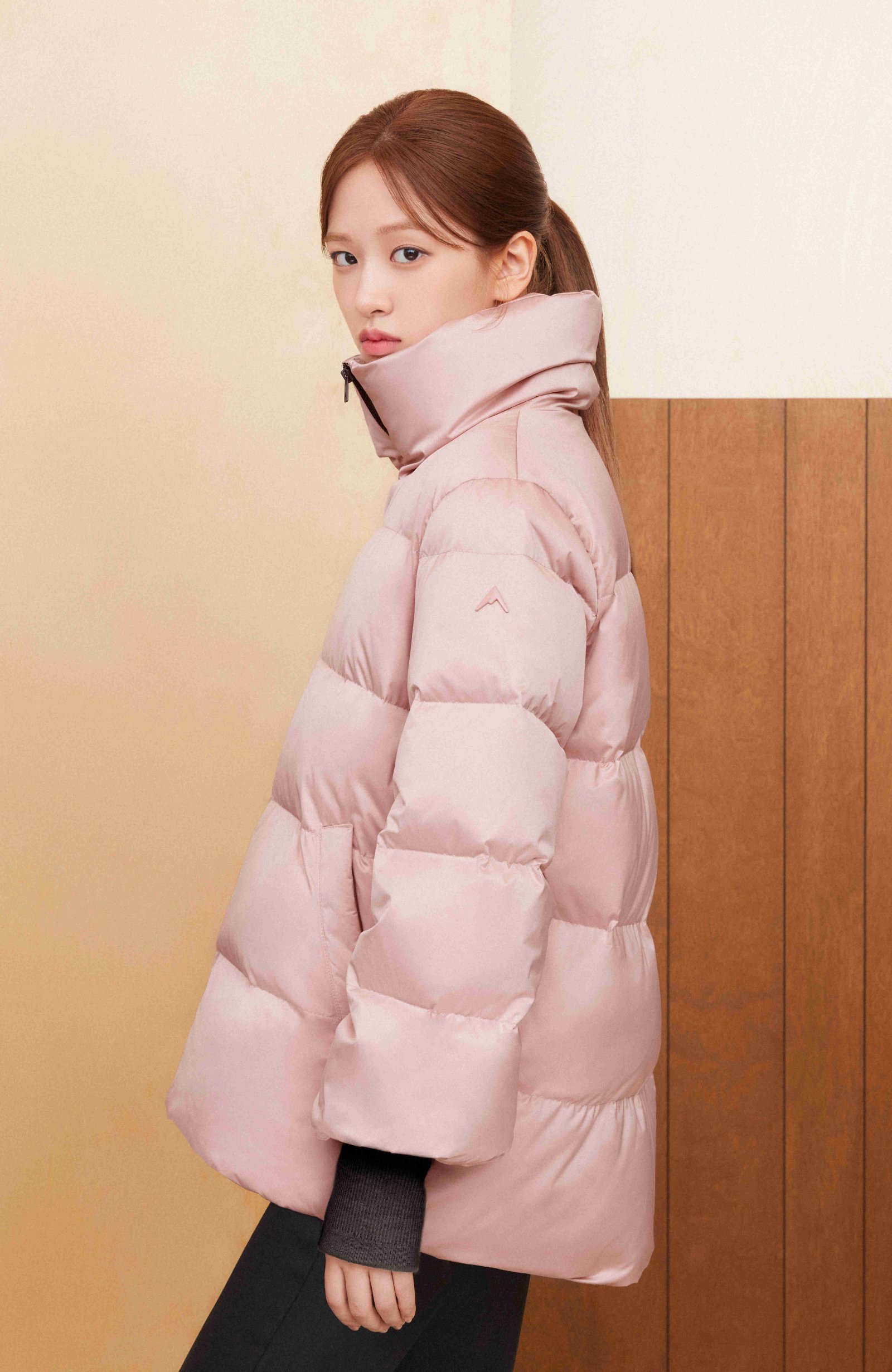 네파  ‘프리미아 트라페즈 다운 자켓’