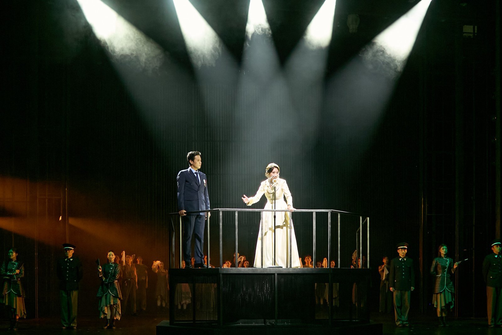 사진= ‘에비타’ 에바 페론 역 김소현, 후안 페론 역 손준호/ 제공 블루스테이지