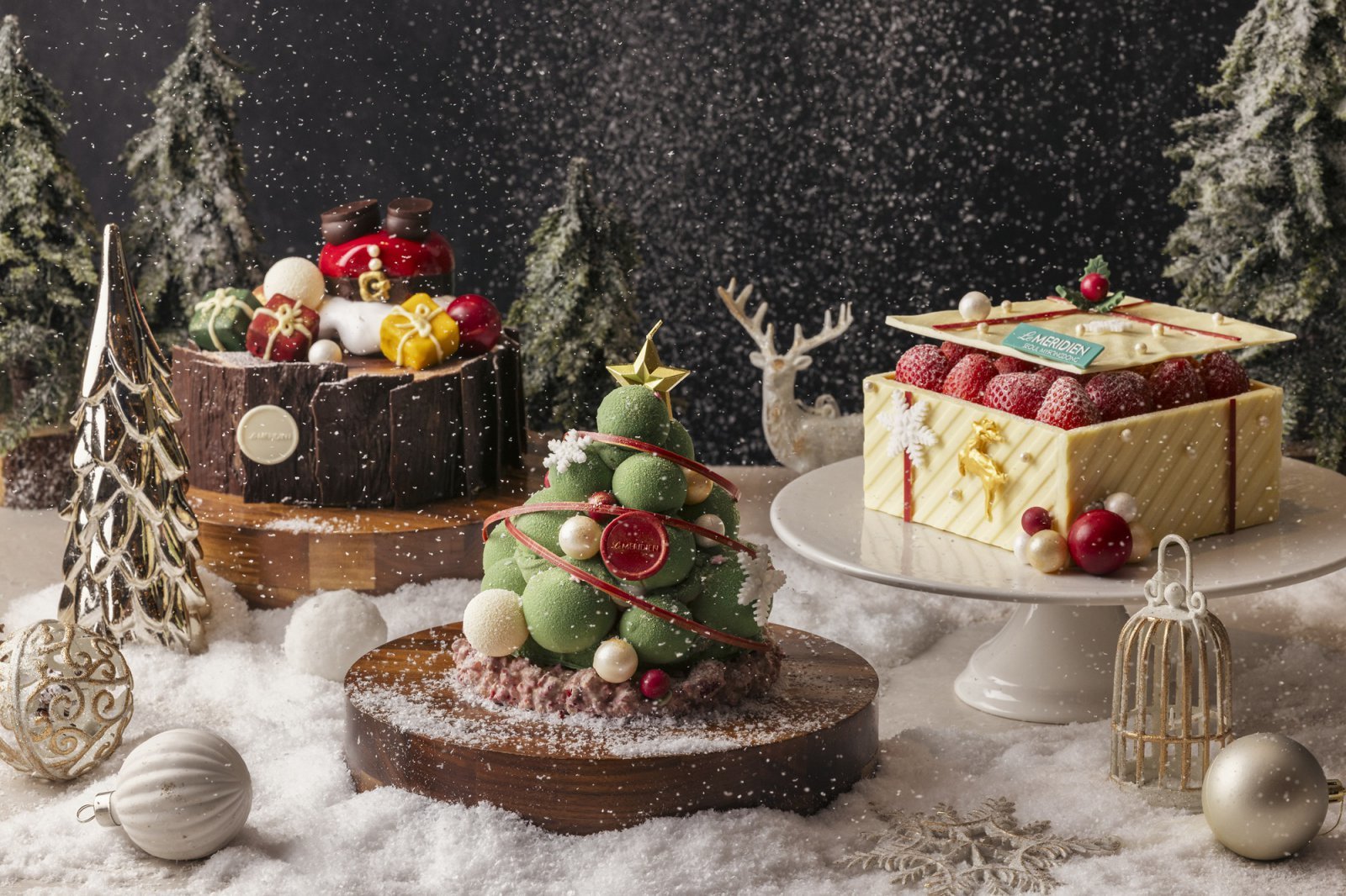 르메르디앙 서울 명동의 크리스마스 케이크. 트리와 기프트 박스를 형상화한 것이 특징이다.