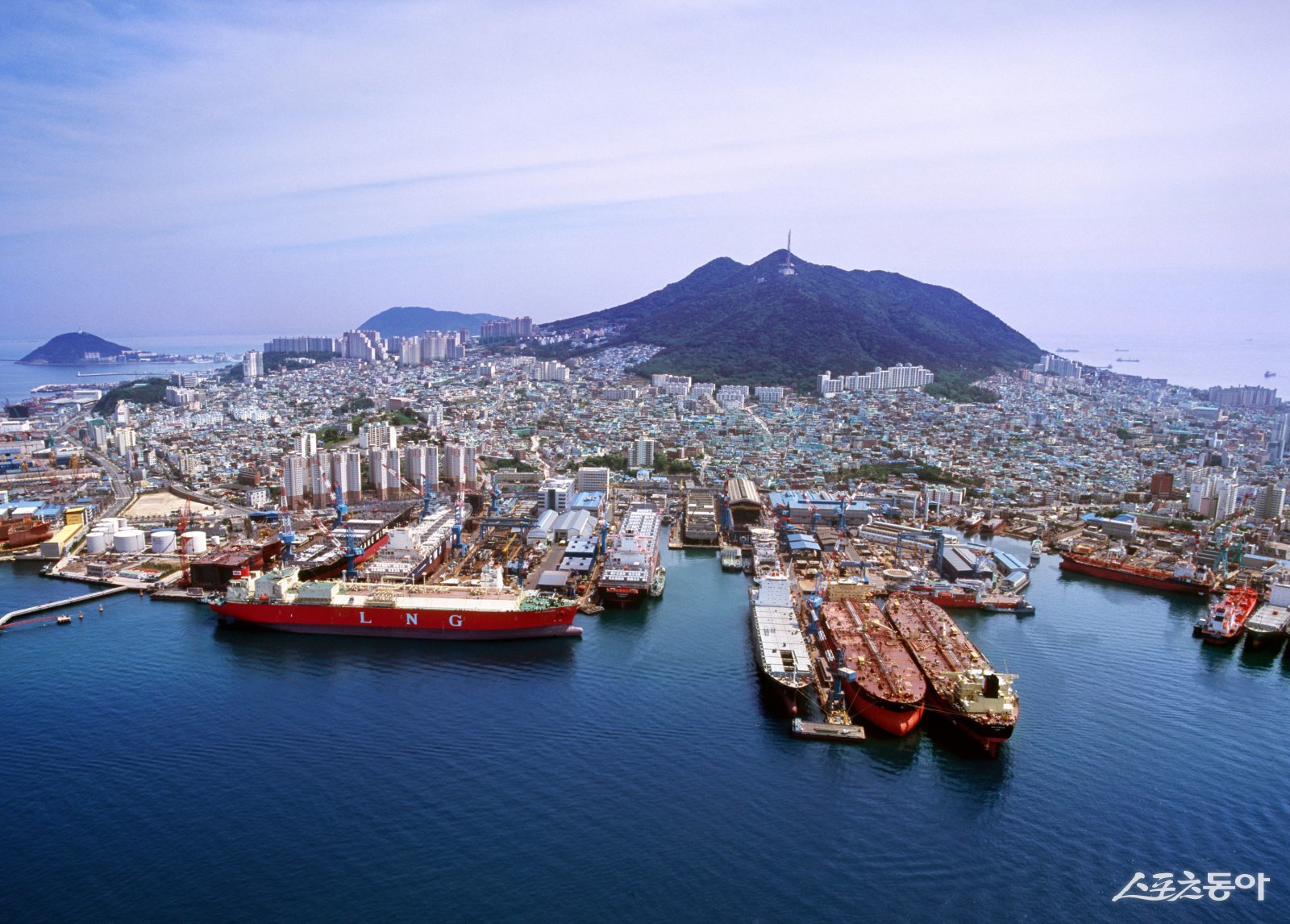 부산 HJ중공업 영도조선소 전경.