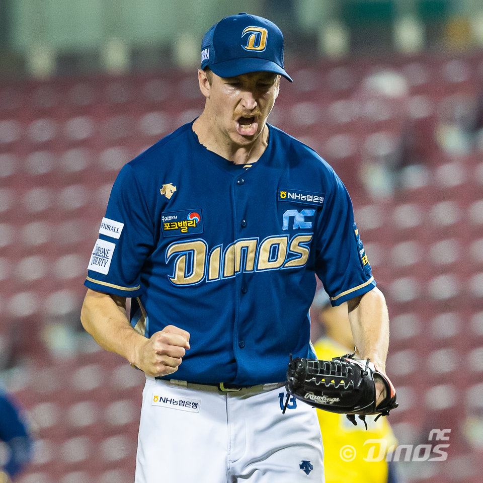 NC는 2026시즌 외국인투수 영입 후보 중 하나로 KBO MVP 출신 페디를 고려하고 있다. 사진제공|NC 다이노스