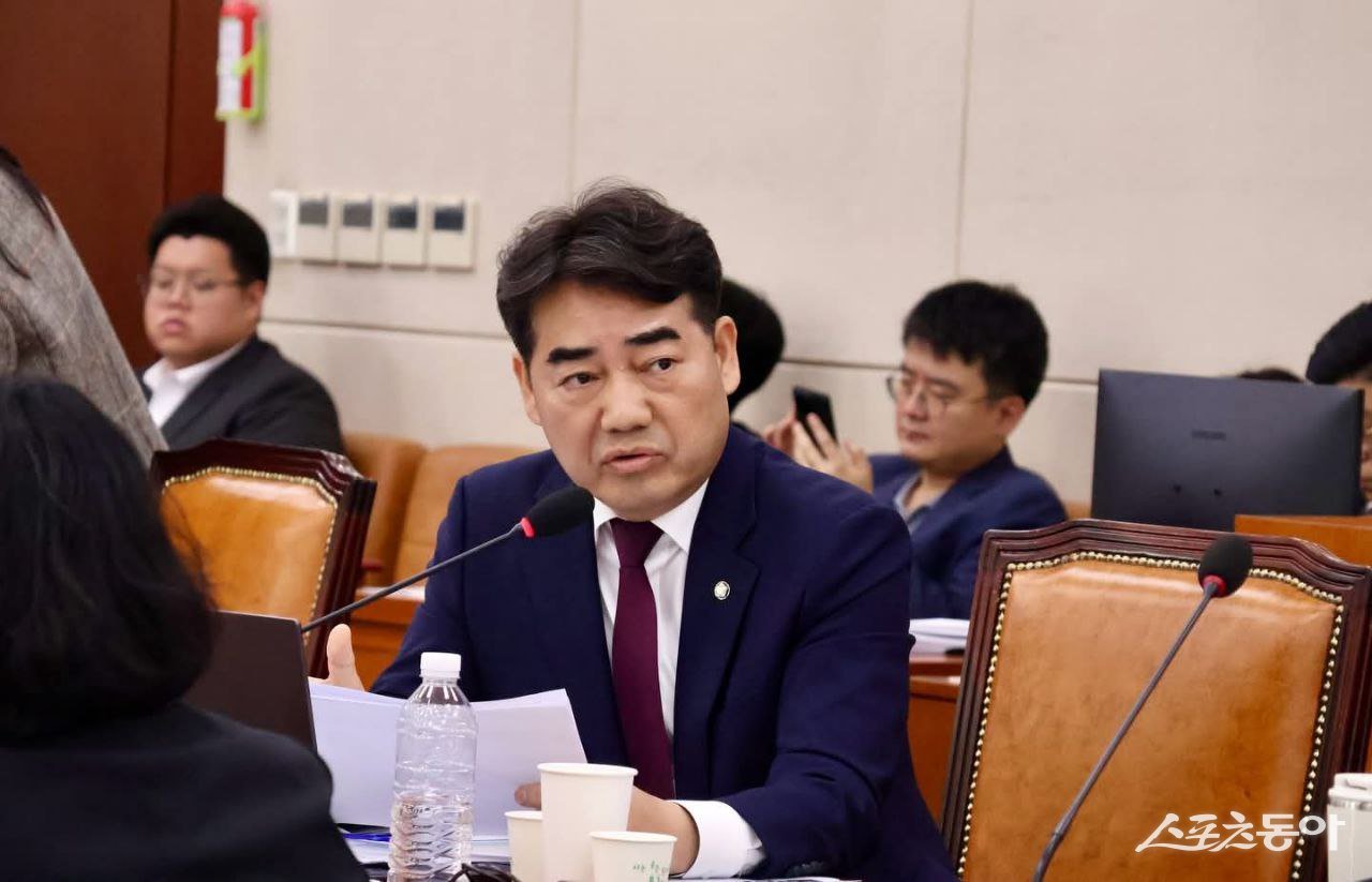 지난 20일 국회 행정안전위원회 법안소위원회에서 이성권 의원이 발런하고 있다. (사진제공=이성권 의원실)