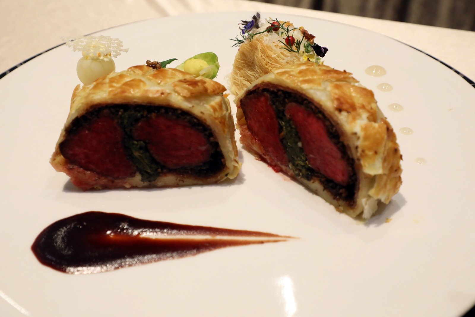 2025년 마스터셰프요리대회 대상 삼척 너와마을 머루와인 소스와 정선 눈개승마 비프웰링턴, 크림무스 카다이프