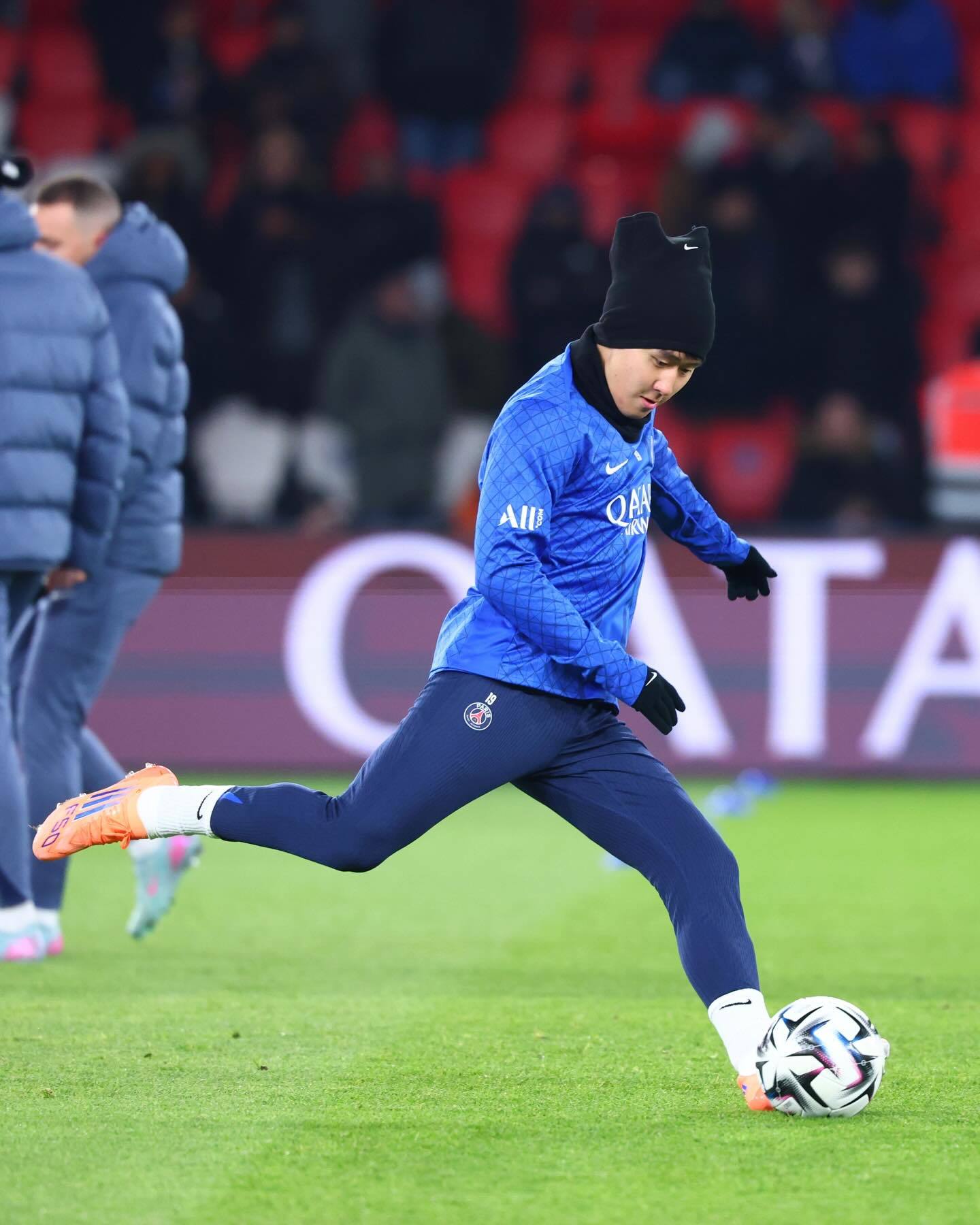 프랑스 매체 ‘르 파리지앵’은 24일(한국시간) “이강인은 기회만 잡으면 엄청난 존재감을 뿜어낸다. 이강인이 조용한 반등을 시작하며 다시 스포트라이트 중심으로 걸어 들어가고 있다”고 평가했다. 사진출처|PSG 페이스북