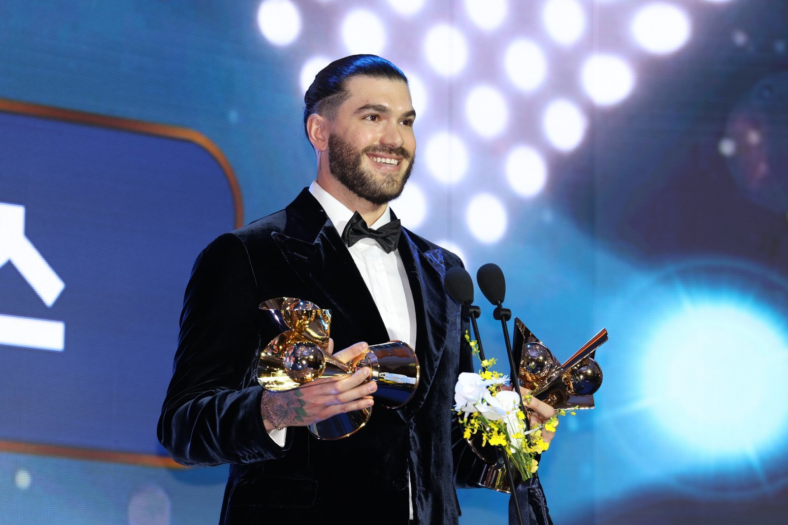 “KBO서 성숙해졌다”…한국서 발전한 폰세, 2025시즌 가장 높은 곳에 오르다