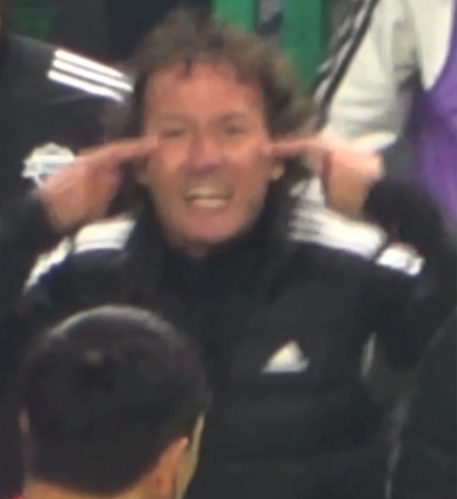 전북이 타노스 수석코치가 인종차별을 이유로 프로축구연맹 상벌위원회로부터 중징계를 받은 것에 대한 재심 청구 절차에 돌입한다. 사진출처|영상캡처