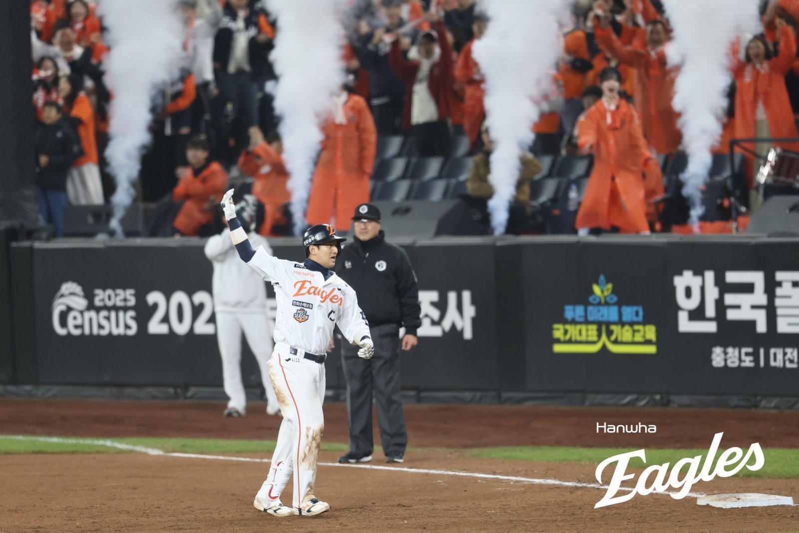 한화 최재훈(사진)은 올해 야구 국가대표팀 차출과 투수 코디 폰세의 리그 MVP 수상을 합작하며 잊지 못할 시즌을 보냈다. 사진제공|한화 이글스