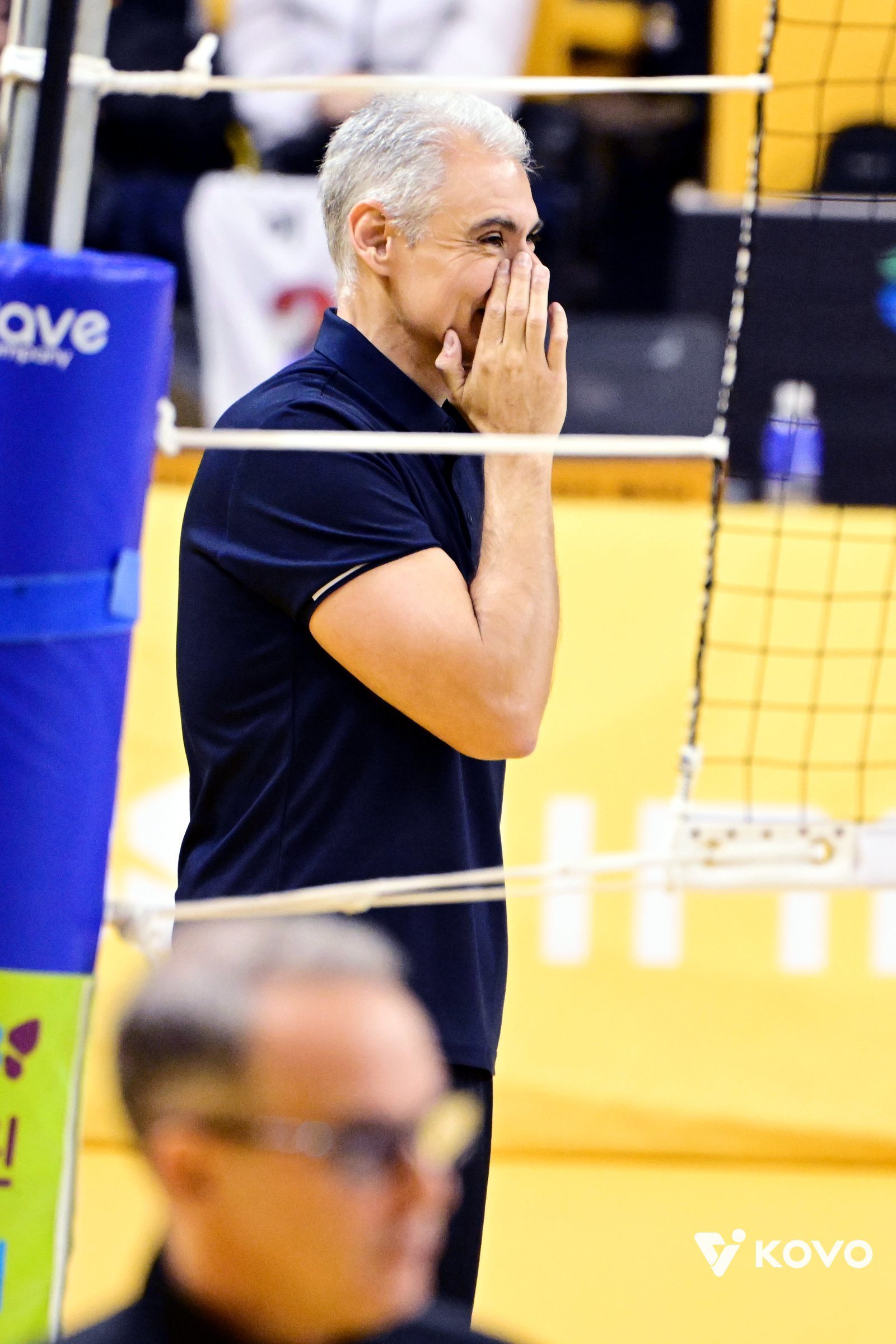 레오나르도 카르발류 KB손해보험 감독이 25일 대한항공과 원정경기서 0-3으로 완패한 뒤 “대한항공의 전력이 앞섰다. 해결책을 찾아야 한다”고 말했다. 사진제공｜KOVO