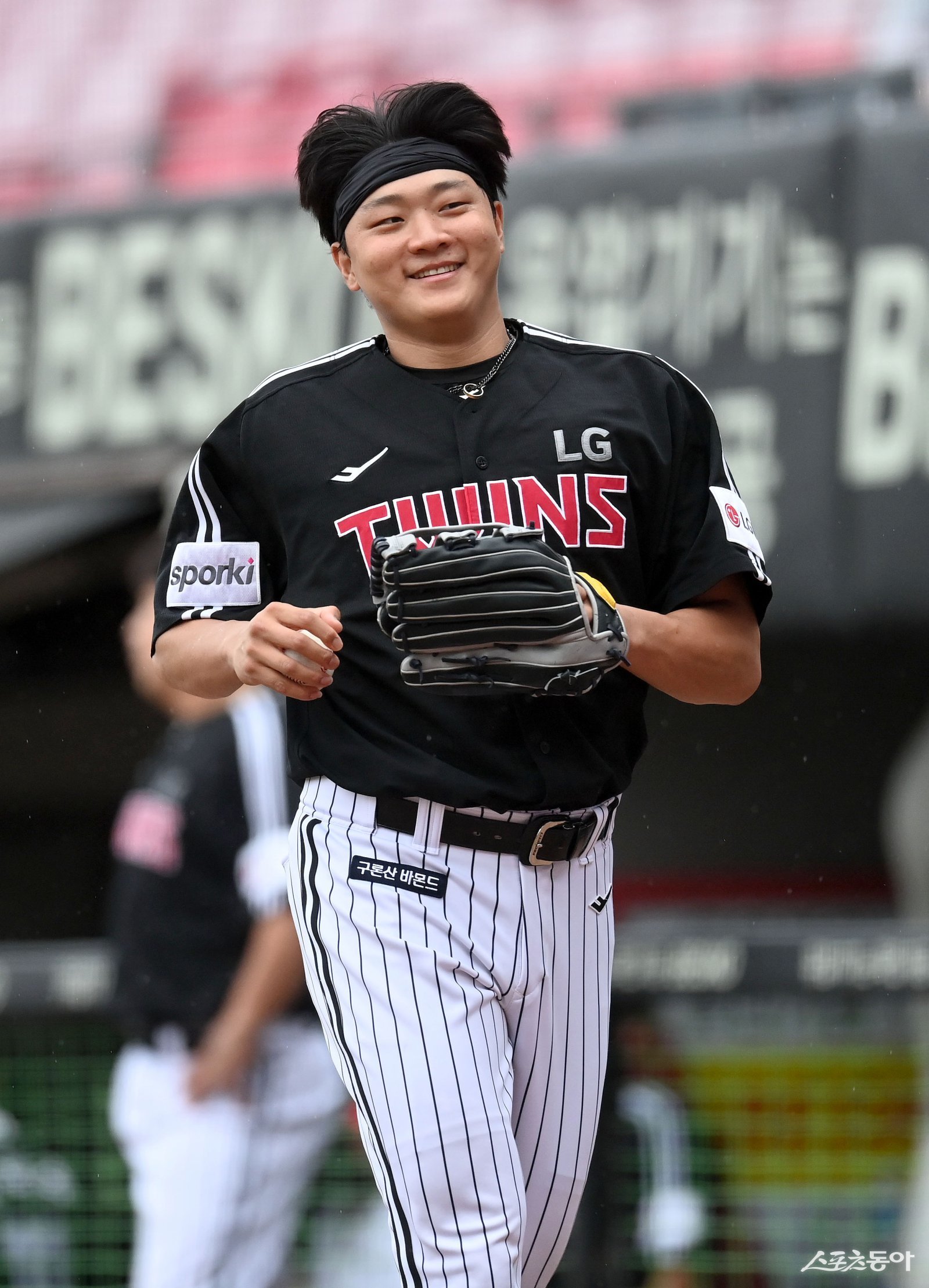 이재원(사진)은 다음달 상무 전역을 앞두고 있다. 다음 시즌 곧바로 김현수가 빠진 라인업의 한자리를 채워야 한다. 스포츠동아DB