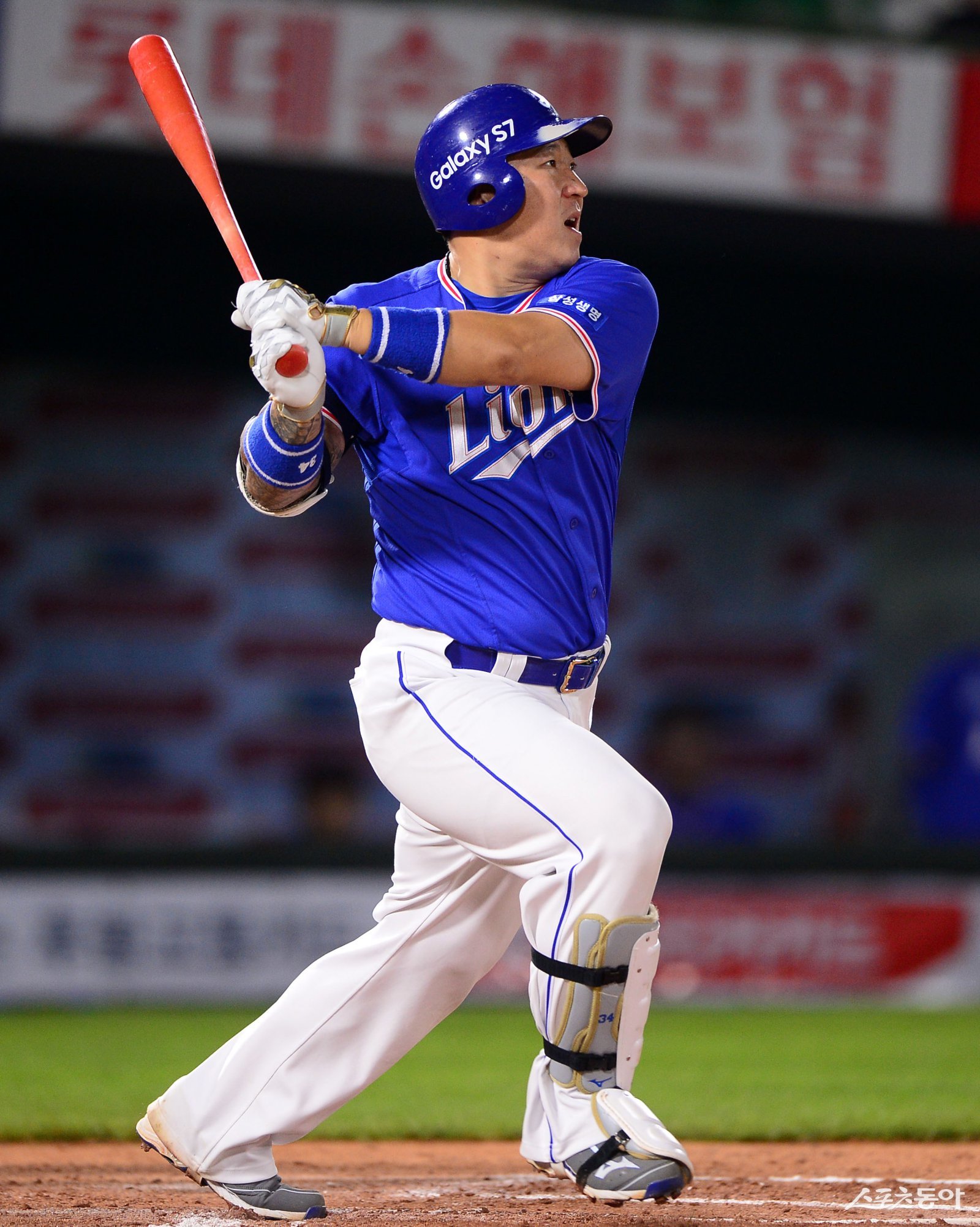 최형우와 원 소속팀 KIA의 FA 협상이 사실상 결렬됐다. 2016년 이후 10년만에 친정팀 삼성 복귀가 유력해졌다. 스포츠동아 DB