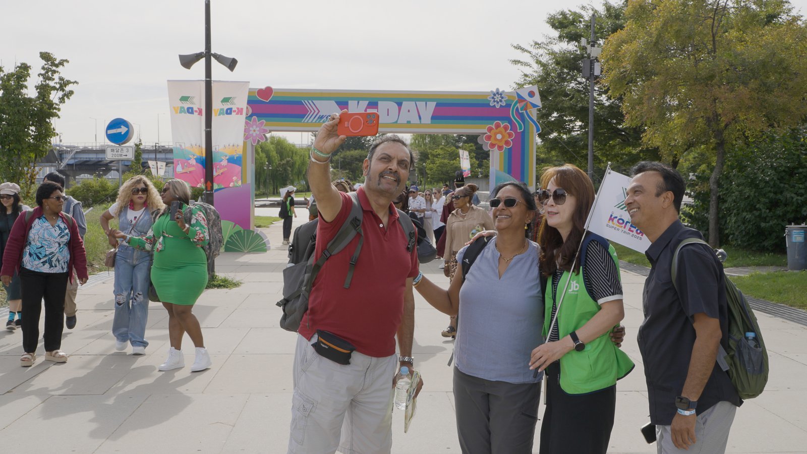 여의도 한강공원에서 개최된 World System Builder 인센티브 K-Day 행사