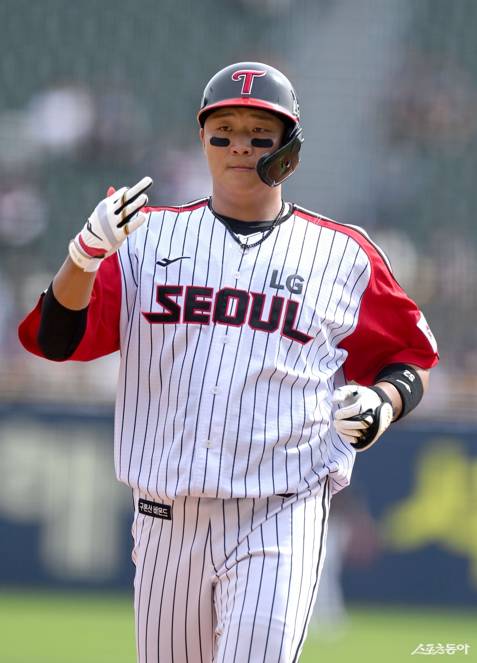 입단 당시부터 차세대 거포로 주목받은 LG 이재원은 KT로 이적한 김현수의 대체자로 손꼽힌다. 스포츠동아 DB