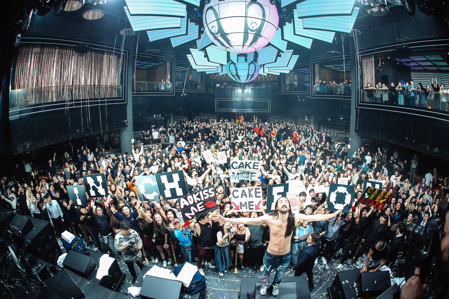 2018년 크로마 스티브 아오키 초청공연 엔딩